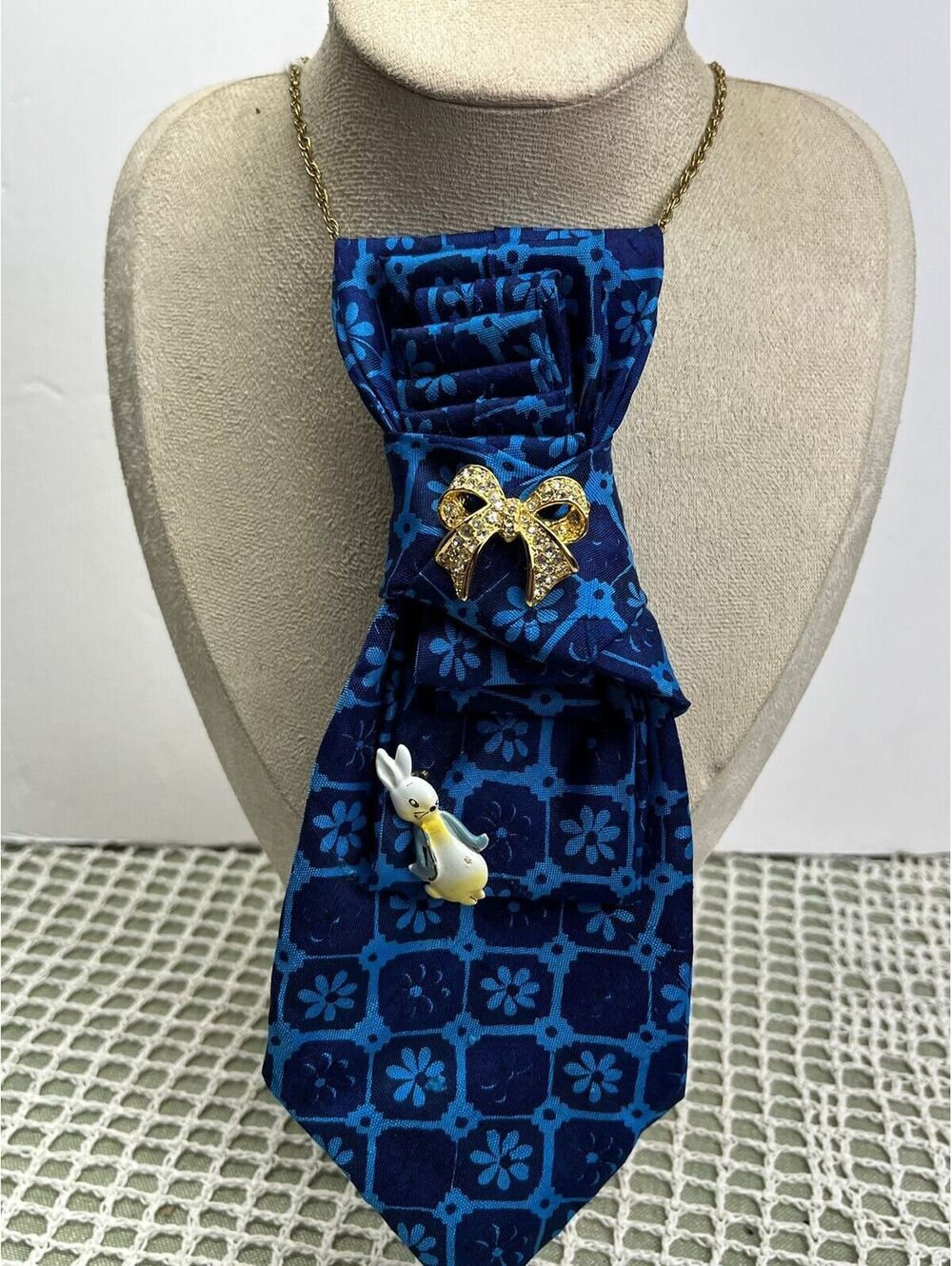 #540 Neck Tie Necklace Royal Blue Flower Print Vintage Bow & Rabbit Brooch